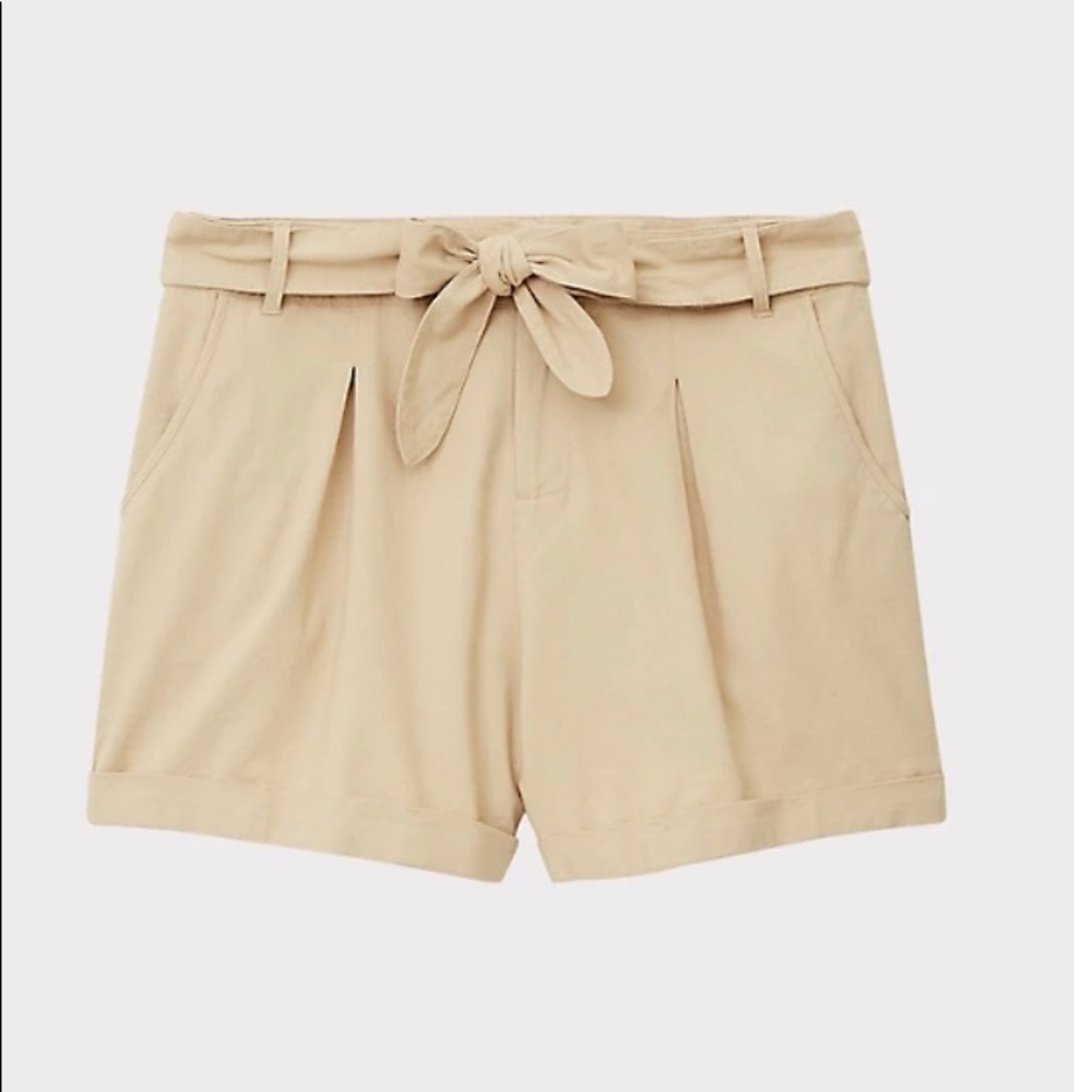 Torrid Tan Tie front Linen shorts